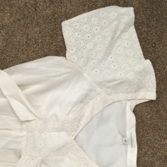 Banana Republic lace-sleeved cream dress - Picture 2 of 2