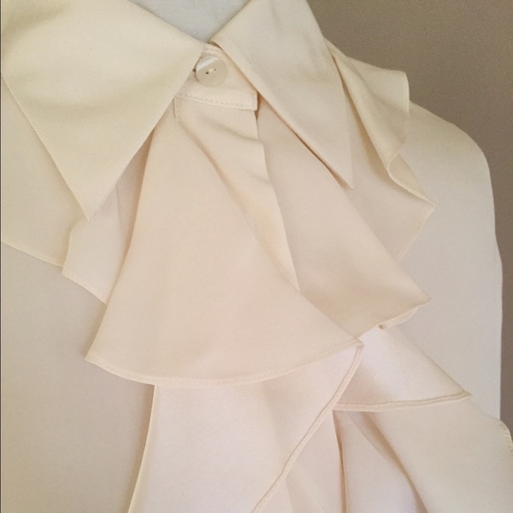 Blouse - Picture 2 of 3