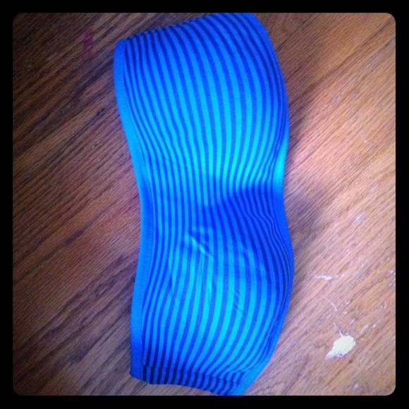 PINK Victoria's Secret strapless bra