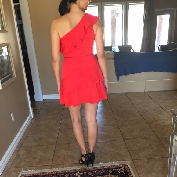One shoulder BCBG Max Azria mini red dress - Picture 2 of 2