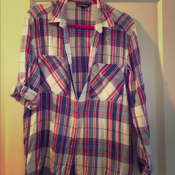 Express oversize flannel size medium