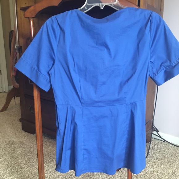 NWT blue top - Picture 2 of 4