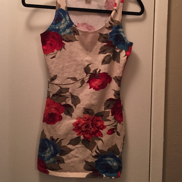 Forever 21 Dresses & Skirts - Flower dress