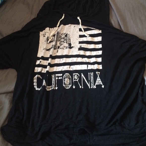 Black California long sleeve hoodie