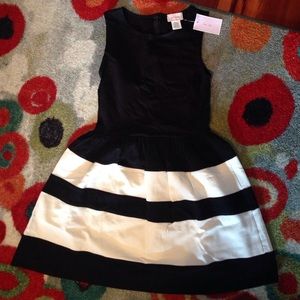 Love...Ady Black/White Dress