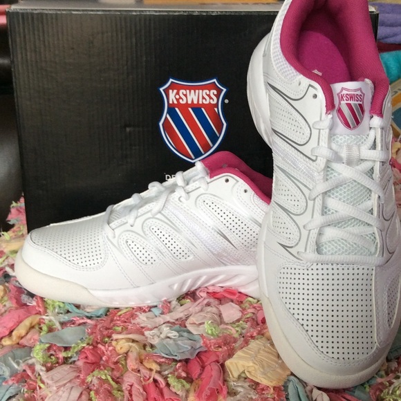 Calabasas tennis shoes