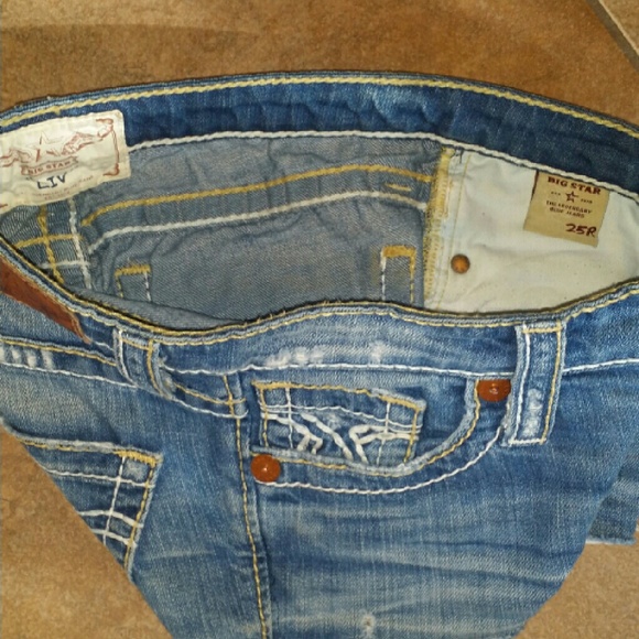 Big Star 'Liv' Fit Cutoffs Size 25 - Picture 3 of 4