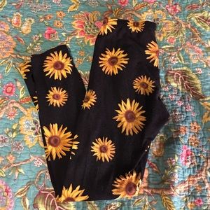 Full length sunflower leggings