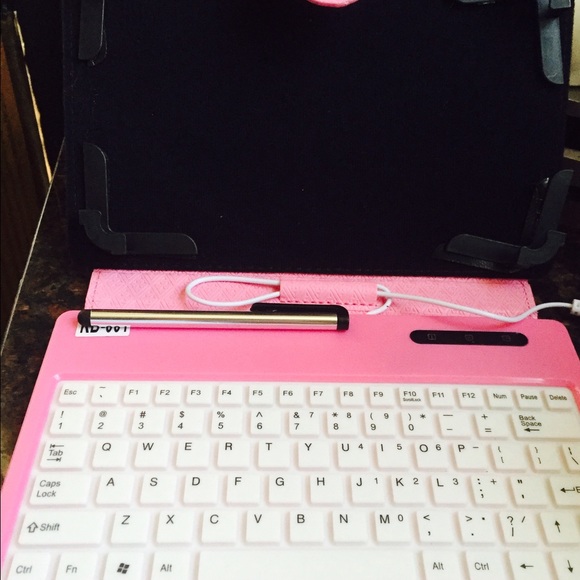 Accessories 7 Tablet Case With Stand And Keyboard Poshmark