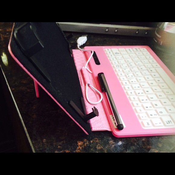 Accessories 7 Tablet Case With Stand And Keyboard Poshmark