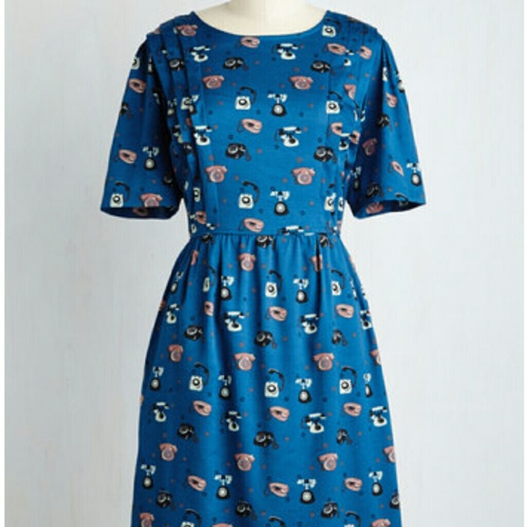 Yumi phone dress