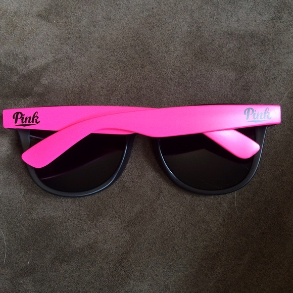 🚫SOLD🚫 PINK Sunglasses - Picture 3 of 4