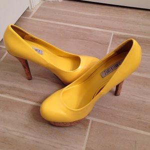 Jennifer Lopez Yellow Heels