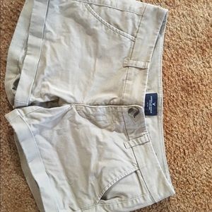 American eagle midi stretch khaki shorts