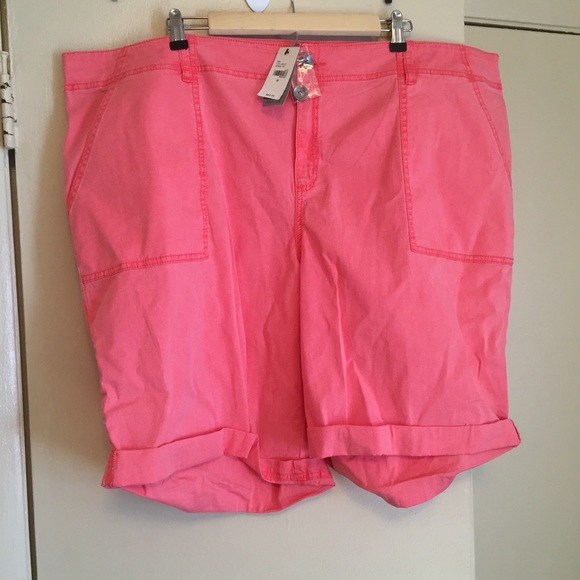 Coral shorts