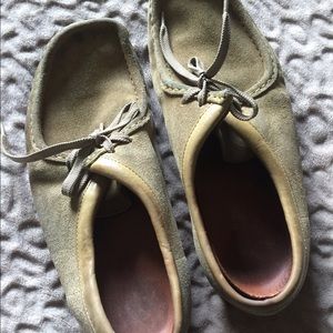 Mens Clarks Wallabees. Size 12.