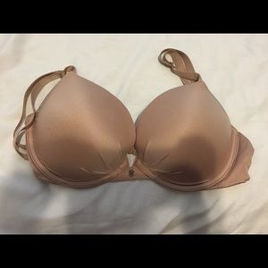 Victoria secret fabulous bra