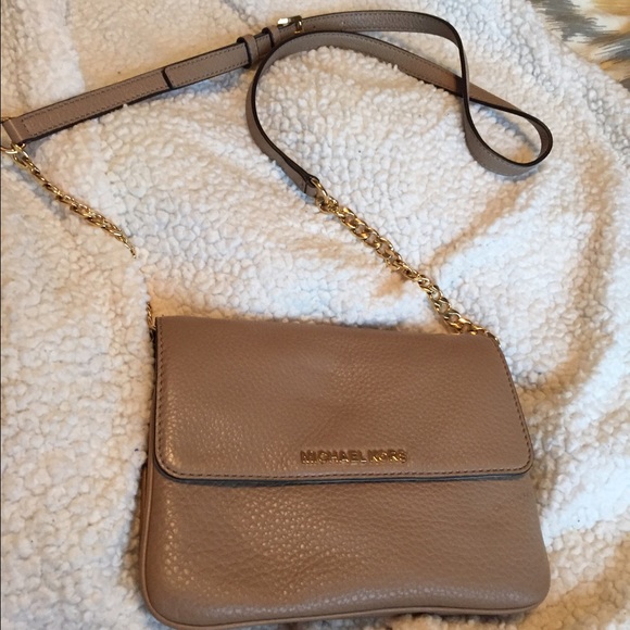 Michael Kors crossover body bag