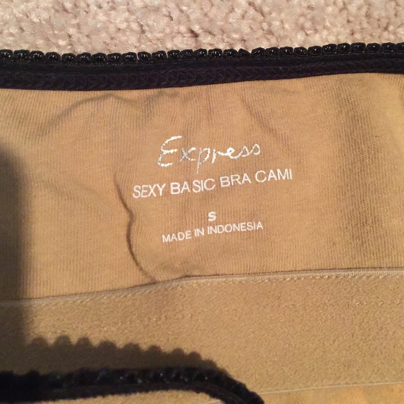 Express leopard cami with built-in bra - Picture 2 of 3