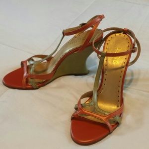 NEW BCBG wedge hell strappy sandals