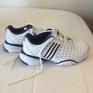 Adidas tennis court shoes