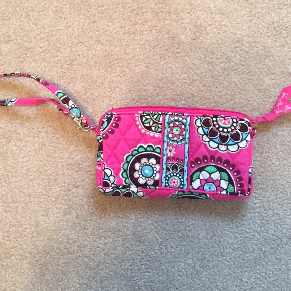Vera Bradley Handbags - Pink Vera Bradley wristlet