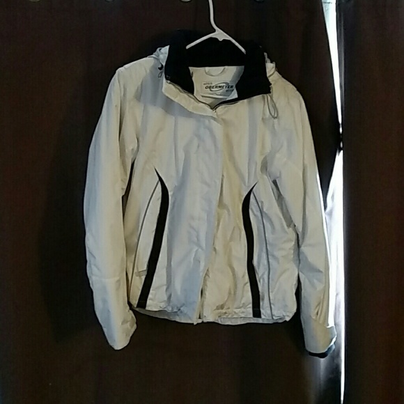 Ski jacket