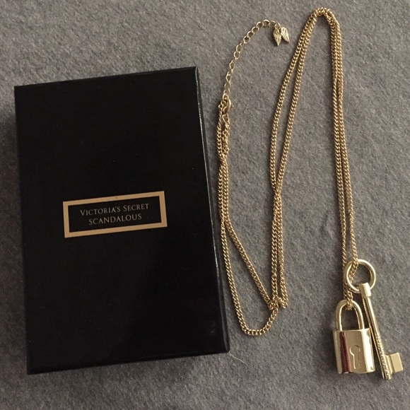 Limited edition Victoria's Secret Scandalous chain