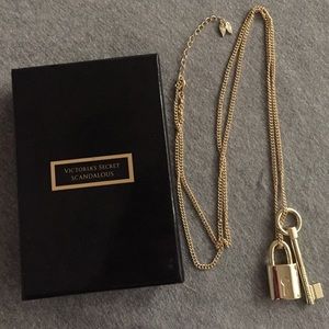 Limited edition Victoria's Secret Scandalous chain
