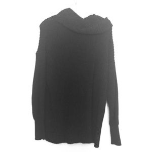American Apparel oversized knit turtleneck! OSFA