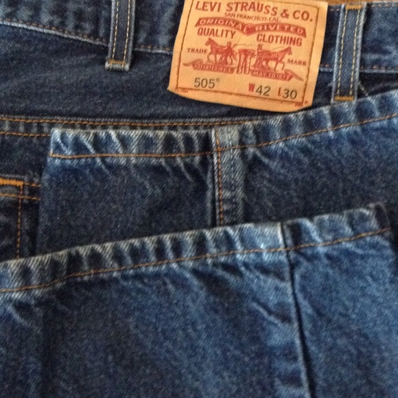 MENS LEVI STRAUSS JEANS