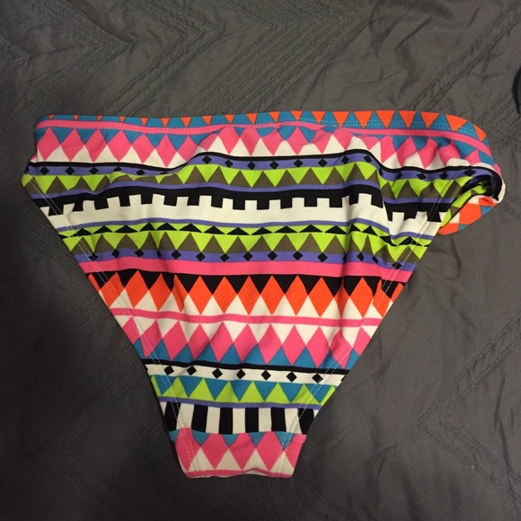 Aztec bathing suit bottoms - Picture 2 of 2