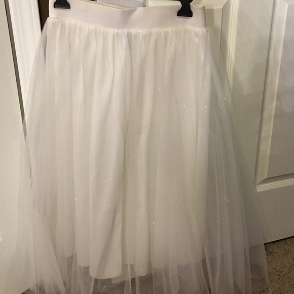 White long tutu skirt