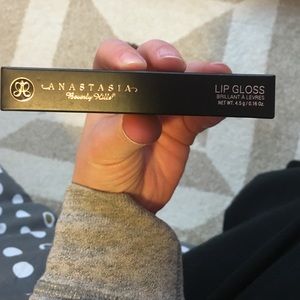 ABH lipgloss in DOLLHOUSE!