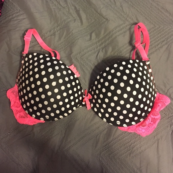 Never been worn!!!!