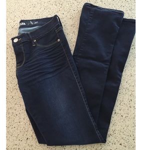Skyscraper Stella (regular fit, low rise) denim