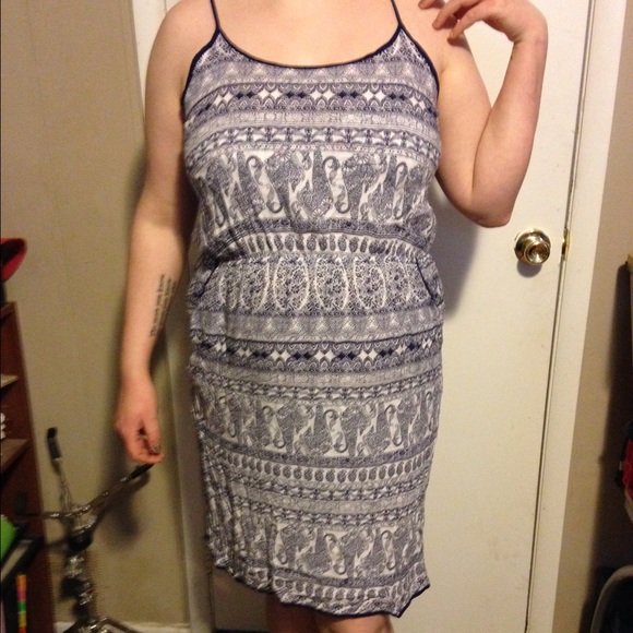 Blue and white paisley dress!