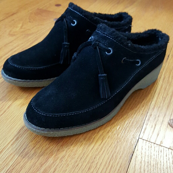 Black slip on booties - Picture 1 of 4