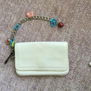 White juicy clutch