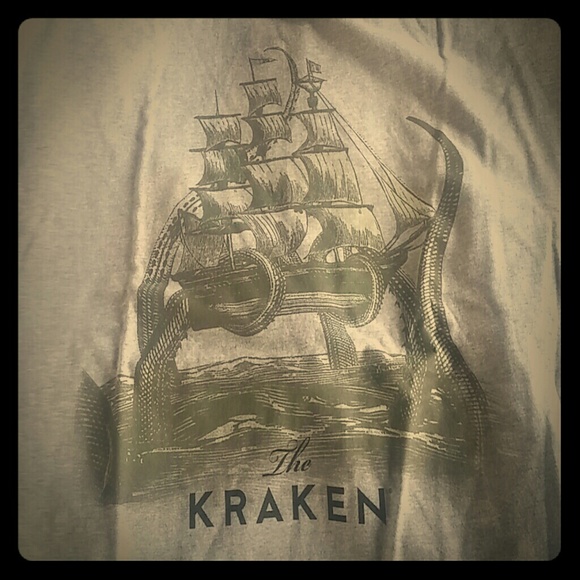 The Kraken! 90% Cotton! Awesome shirt! Boat!