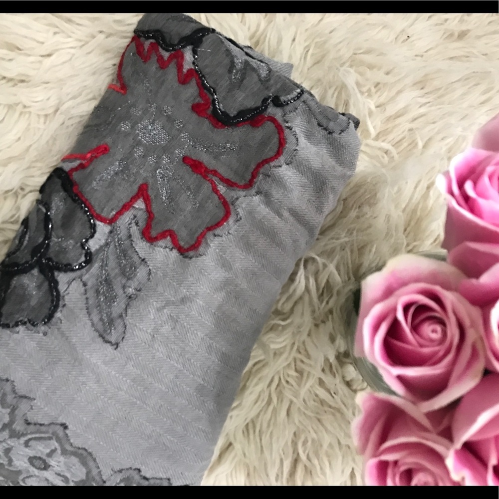 Vismaya blanket scarf