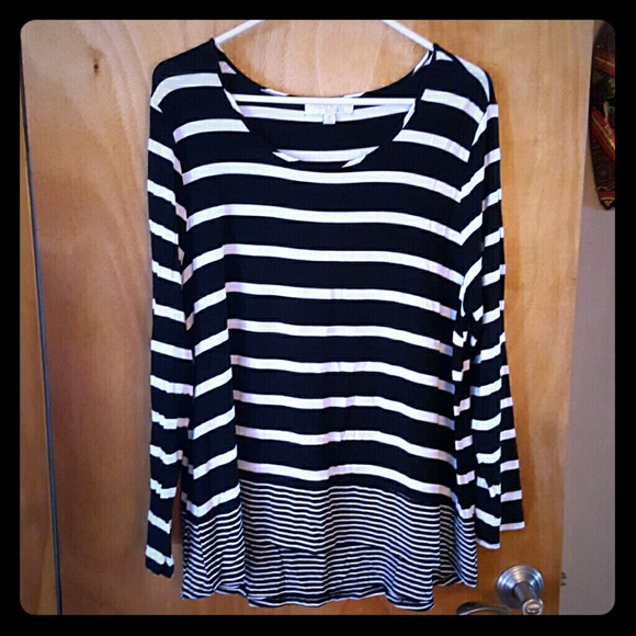 Black and white long sleeve shirt