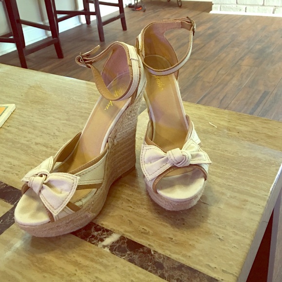 Paprika Cream and Tan Wedges. Size 9
