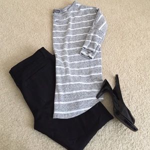 Grey striped Market and Spruce Top (Stitch Fix)