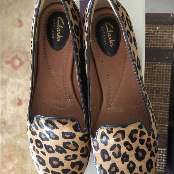 clarks leopard flats