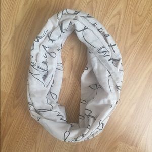 Infinity scarf