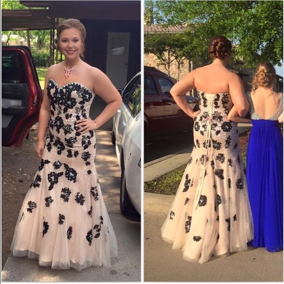 Prom dress!  WILL NEGOTIATE PRICE