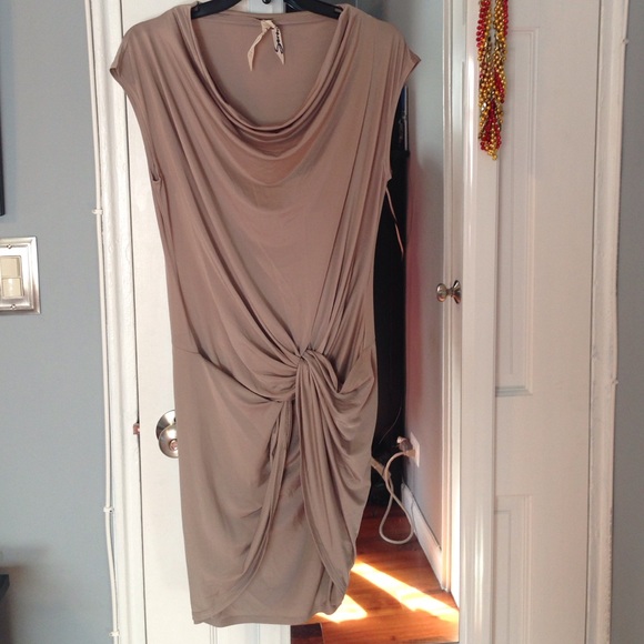 *PRICE FIRM* Seven7 Nude Dress