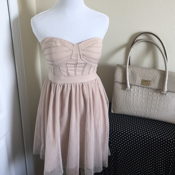 BCBGeneration Dresses & Skirts - BCBGeneration nude party dress