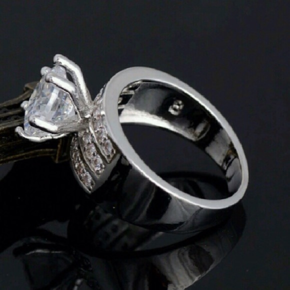 Size 7/ 3.5 CTW sim diamond Holiday party bling - Picture 7 of 8